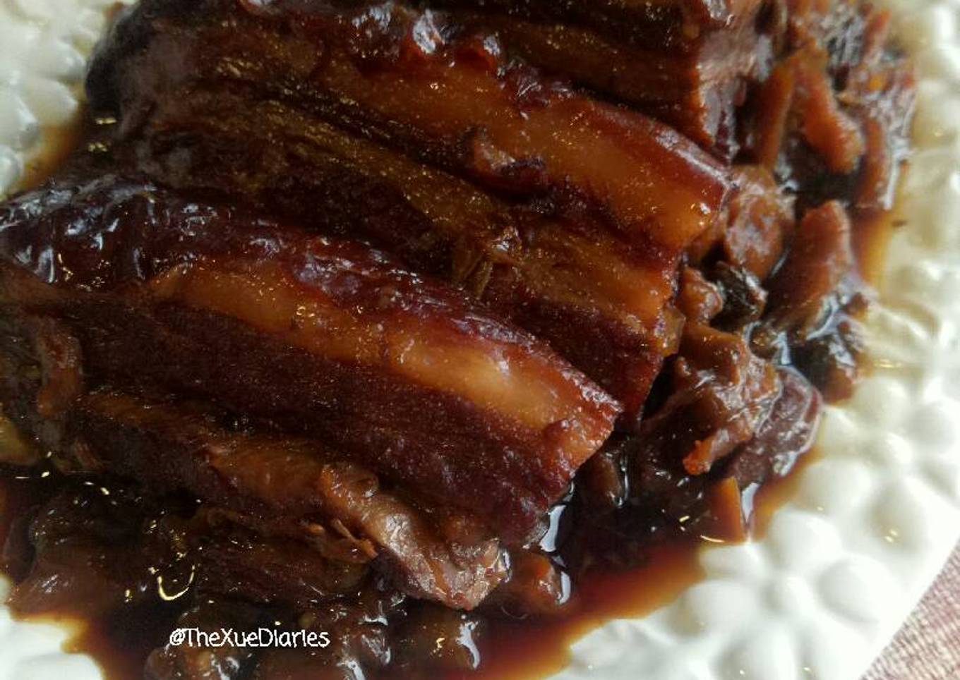 Babi Hong Sayur Asin | Braised Pork Belly with Preserved Vegie |