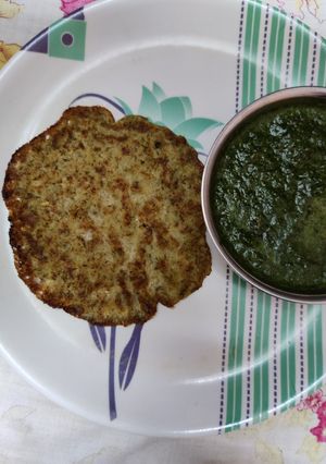 A picture of Moong dal chilla.