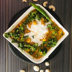 A picture of Makhana Kaju Curry.