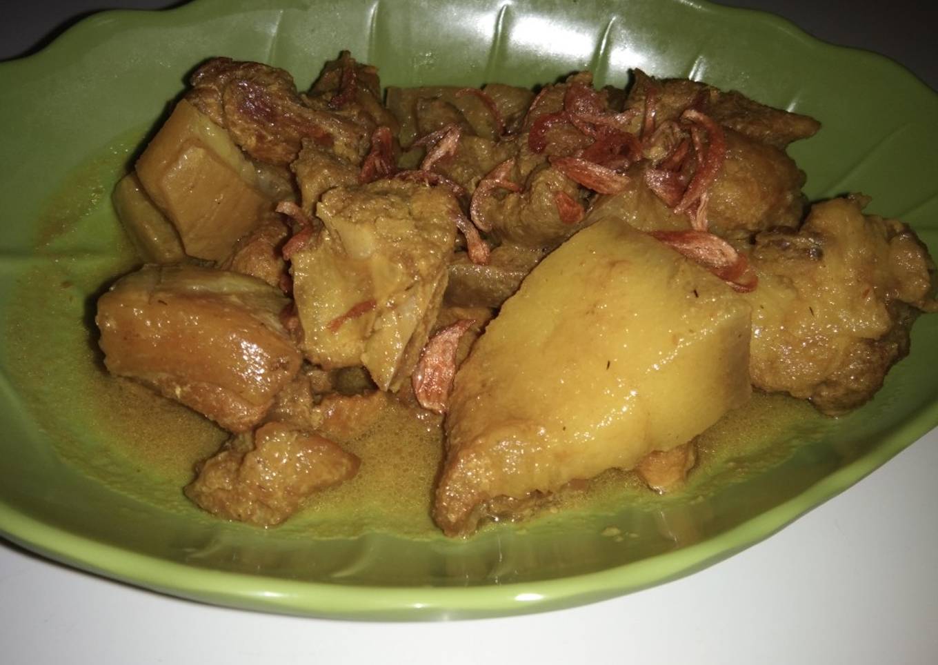 Babi masak kuning