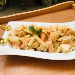 A picture of Penne pasta chaat.