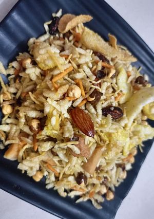 A picture of Roasted gram chiwda namkeen.