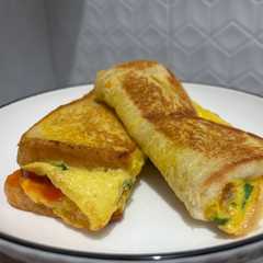 รูปของ Roti Panggang Telur Keju