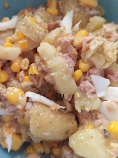 Una foto de Ensalada 🥗de patata 🥔