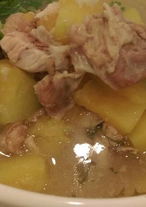 Hình của món Canh xương hầm đu đủ .