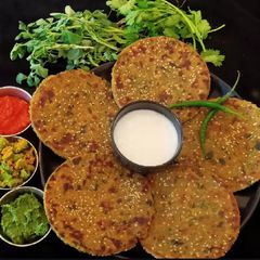Methi bajri dhebra A picture of Methi bajri dhebra.
