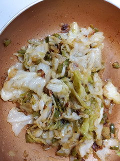 A picture of Fried Cabbages.