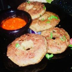 Donut kabab A picture of Donut kabab.