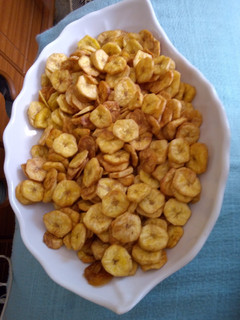 A picture of Banana crisps#theme challenge# cooking with bananas.