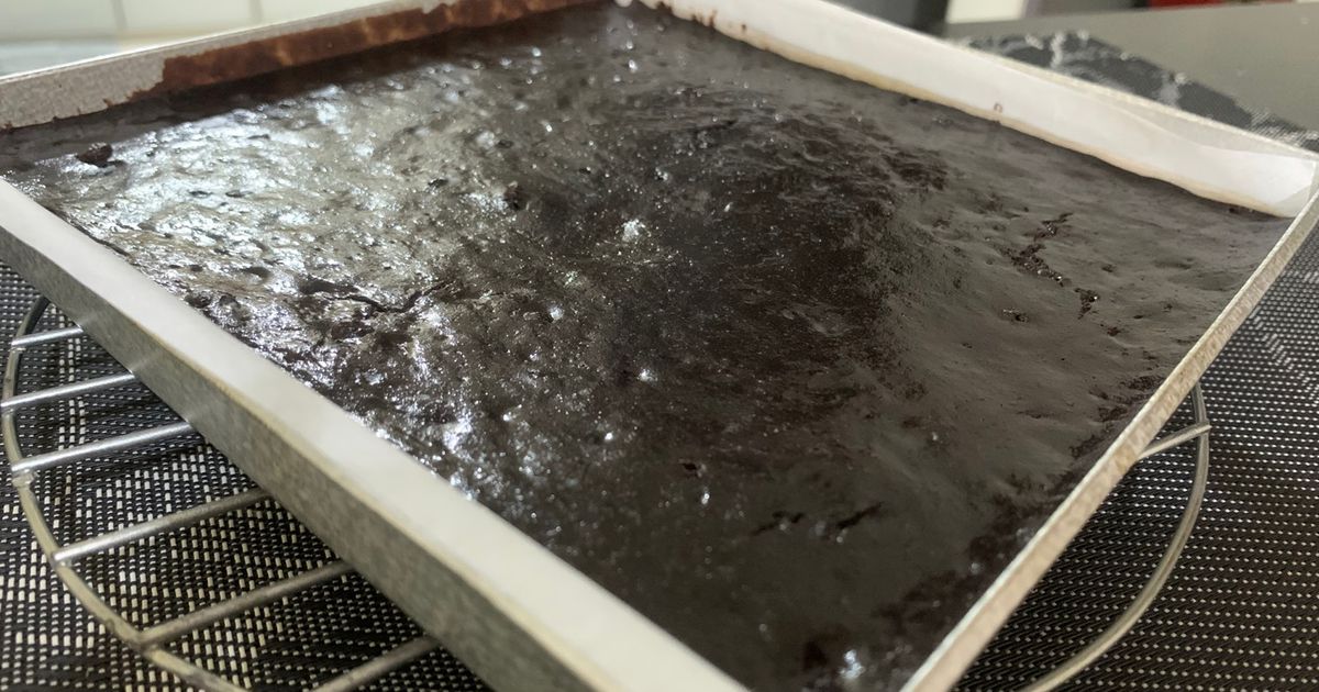 Low-Calorie Chocolate Banana Brownie (gluten-free, sugar-free, oil/butter-free)