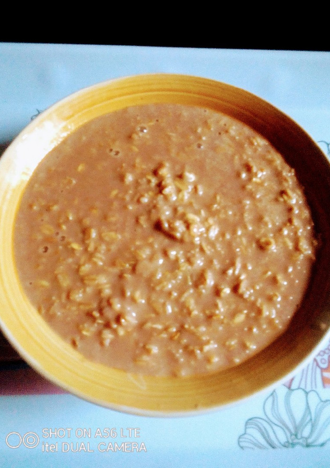 A picture of Date Syrup Oat Pudding.