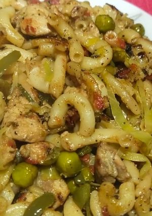 A picture of Macaroni.