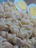 Fideos con crema y pollo