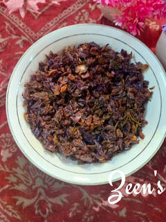 A picture of Purple Cabbage with Dill.