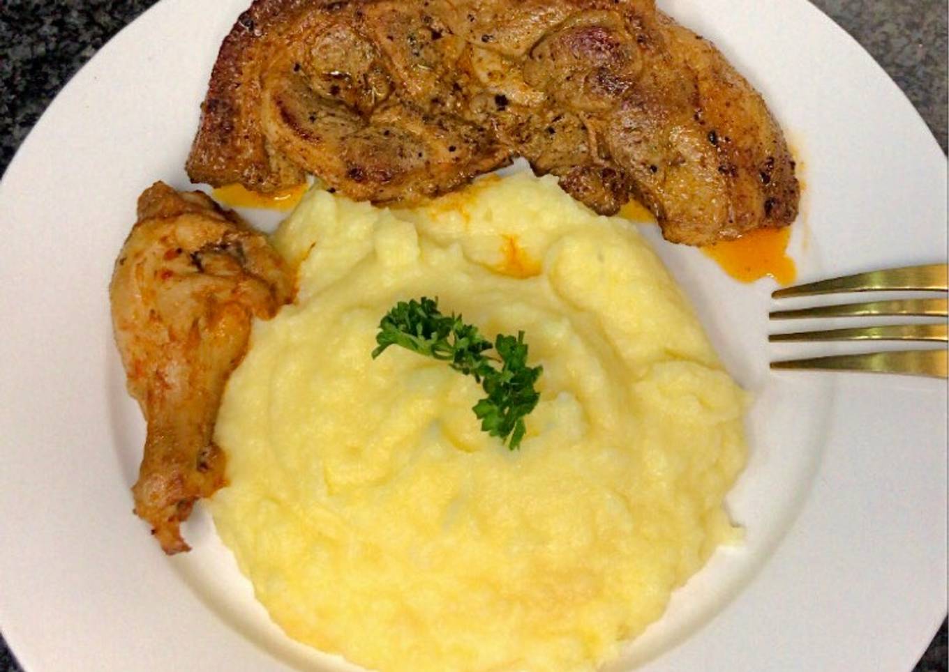 Simple Way to Prepare Homemade Butter fried pork shank & creamy potato
mash