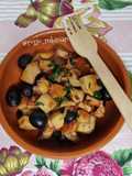 Crostoni con seppie e olive nere