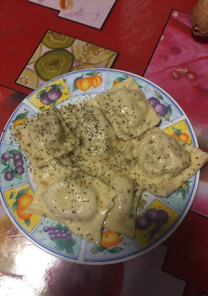 Una foto de Raviolis caseros de queso
