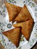 Qeemay ke samosay