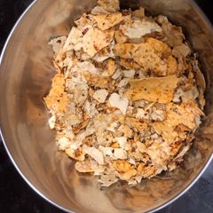 A picture of Papad churi.