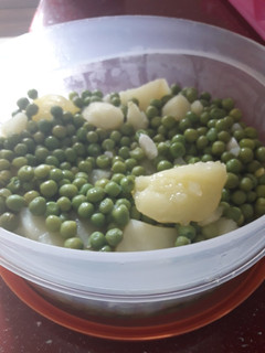 Una foto de Guisantes con patatas🍽