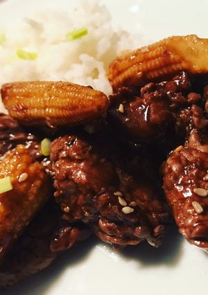 Una foto de Lomito de res en Salsa de ostras y jojoticos Chinos