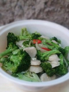 Foto resep Tumis brokoli baso ayam