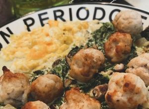 รูปของ Creamy mushroom & spinach with pork ball (keto)