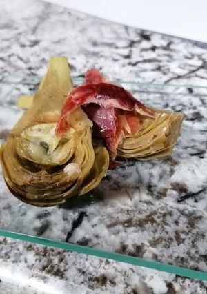 Una foto de Alcachofas aliñás