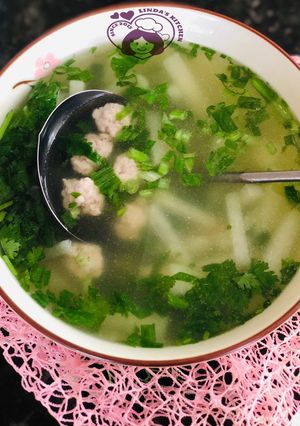 Hình của món Canh thịt viên (món canh chung cho các loại rau củ).