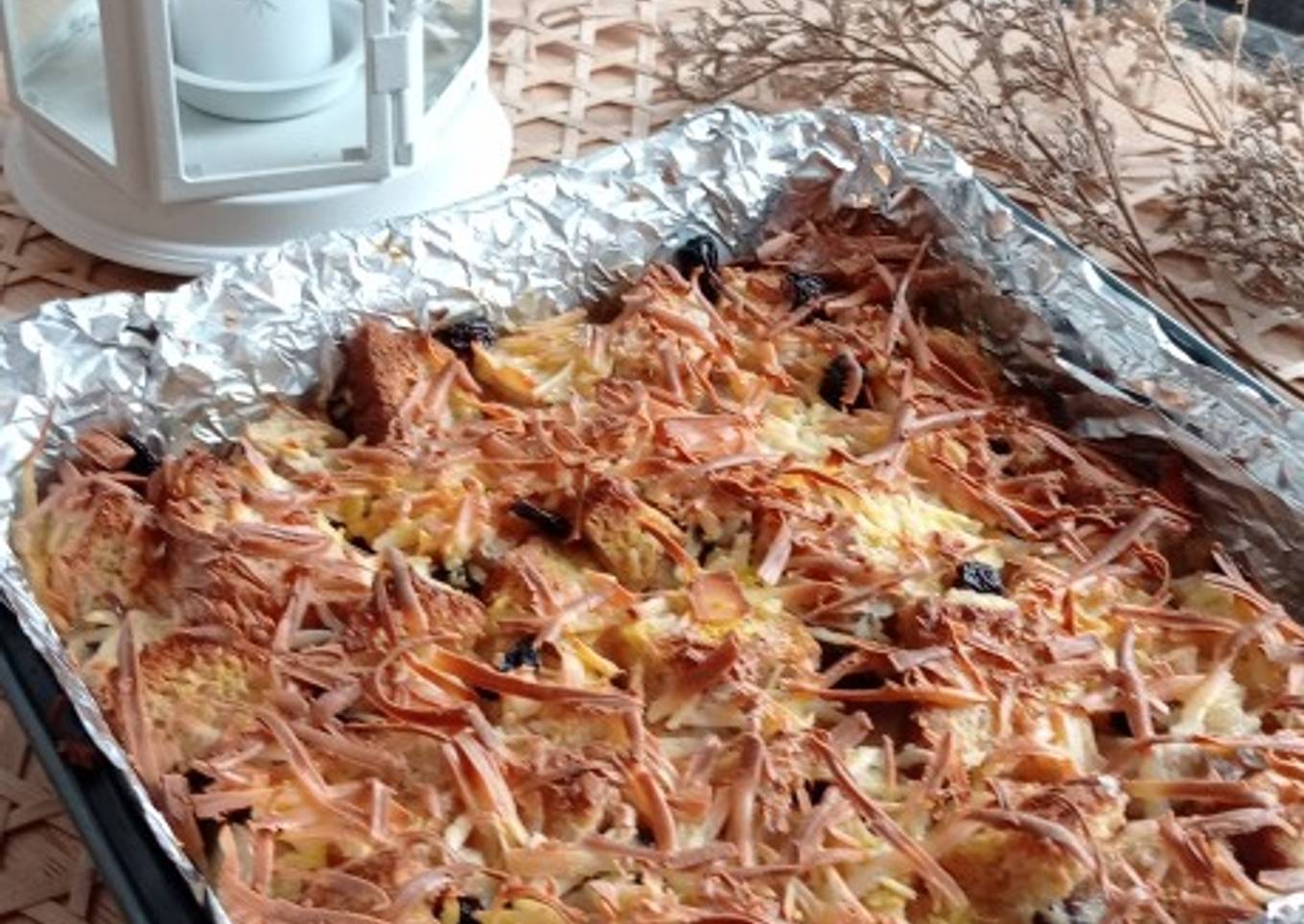 Bread Puding with Banana & Cheese