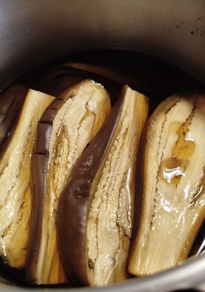 Una foto de Berenjenas Cocidas con Piel en la Olla Exprés