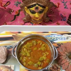 A picture of RIDGE GUARD / Torai DRY CURRY 🍛 MADE BENGOLI PLATTER.