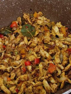 صورة لوصفة سمك فيليه 🐟🐟 بطريقه جديده 😘 ونكهة لذيذة 😋🌶️🧅🥔🥕🍋