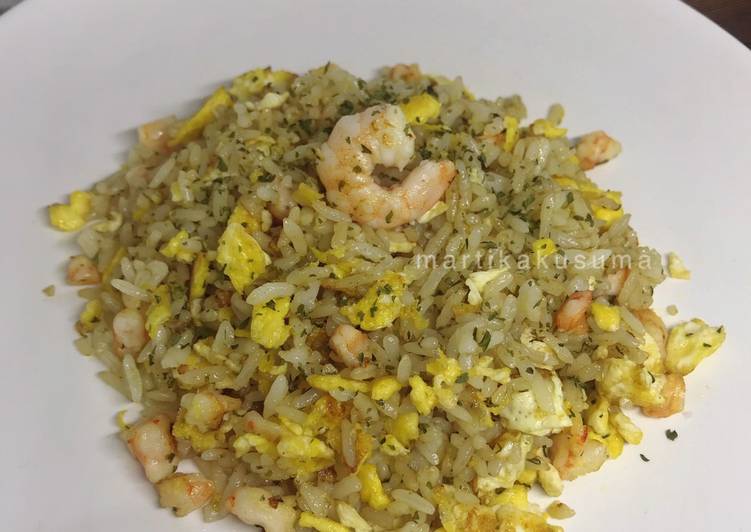 Cara mudah Menyiapkan Nasi goreng udang - MPASI 12m+ yang Bisa Manjain Lidah