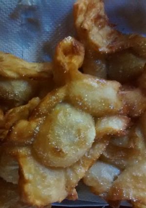 Una foto de Pastelitos de membrillo y queso fritas