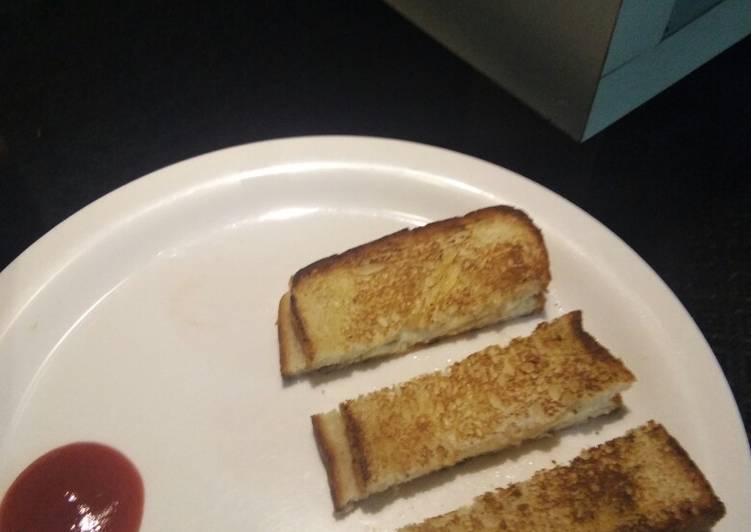 Mayonnaise garlic bread