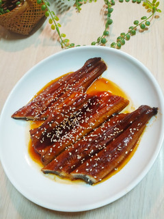蒲燒鰻 的食譜成品照片