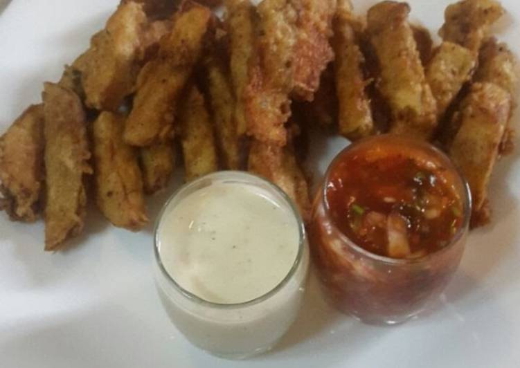 Wedges with  garlic mayo and salsa