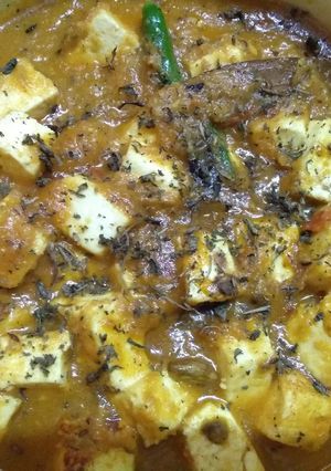 A picture of Paneer Butter masala.