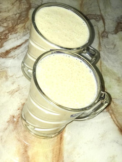 A picture of Banana smoothie.