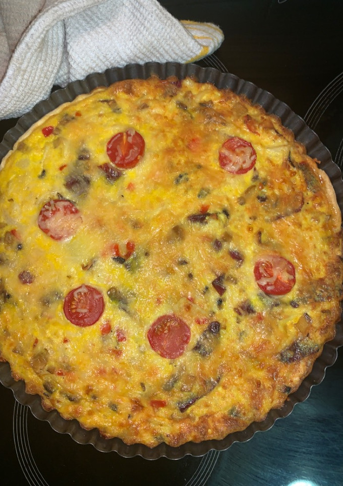 Una foto de Quiche de coliflor, cecina y queso de cabra