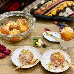 A picture of Gulab Jamun (Milk doughnut balls).