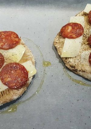 Foto principal de Pizza de macrolepiotas próceres (Macrolepizza)