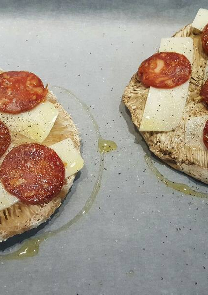 Una foto de Pizza de macrolepiotas próceres (Macrolepizza)