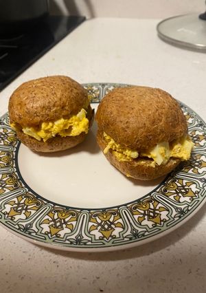Una foto de Snack de pollo con huevo