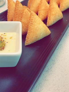 صورة لوصفة مثلثات السميد