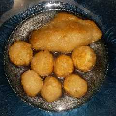 A picture of Mpek mpek ikan lele.