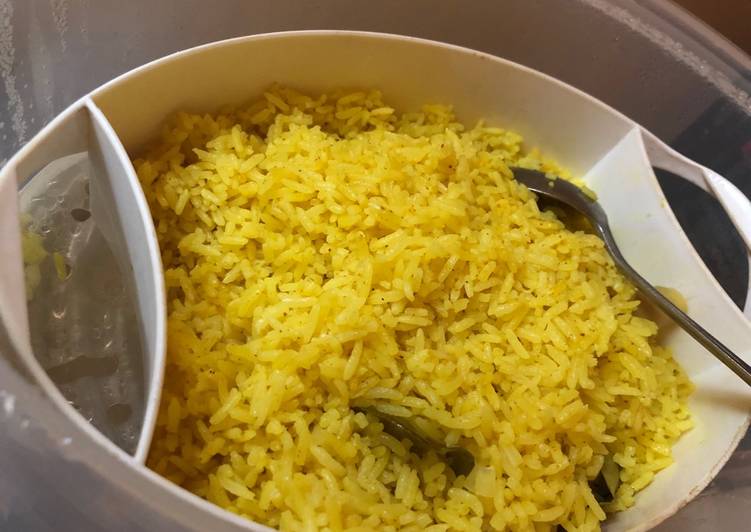 Nasi kuning simple