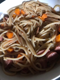 A picture of Spaghetti & Sausage.