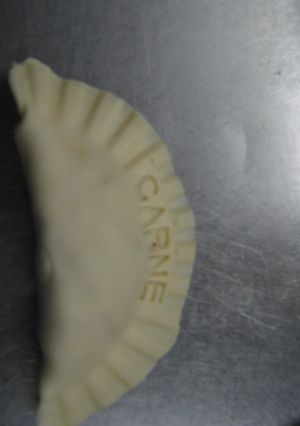 Una foto de Empanadas de carne con documento